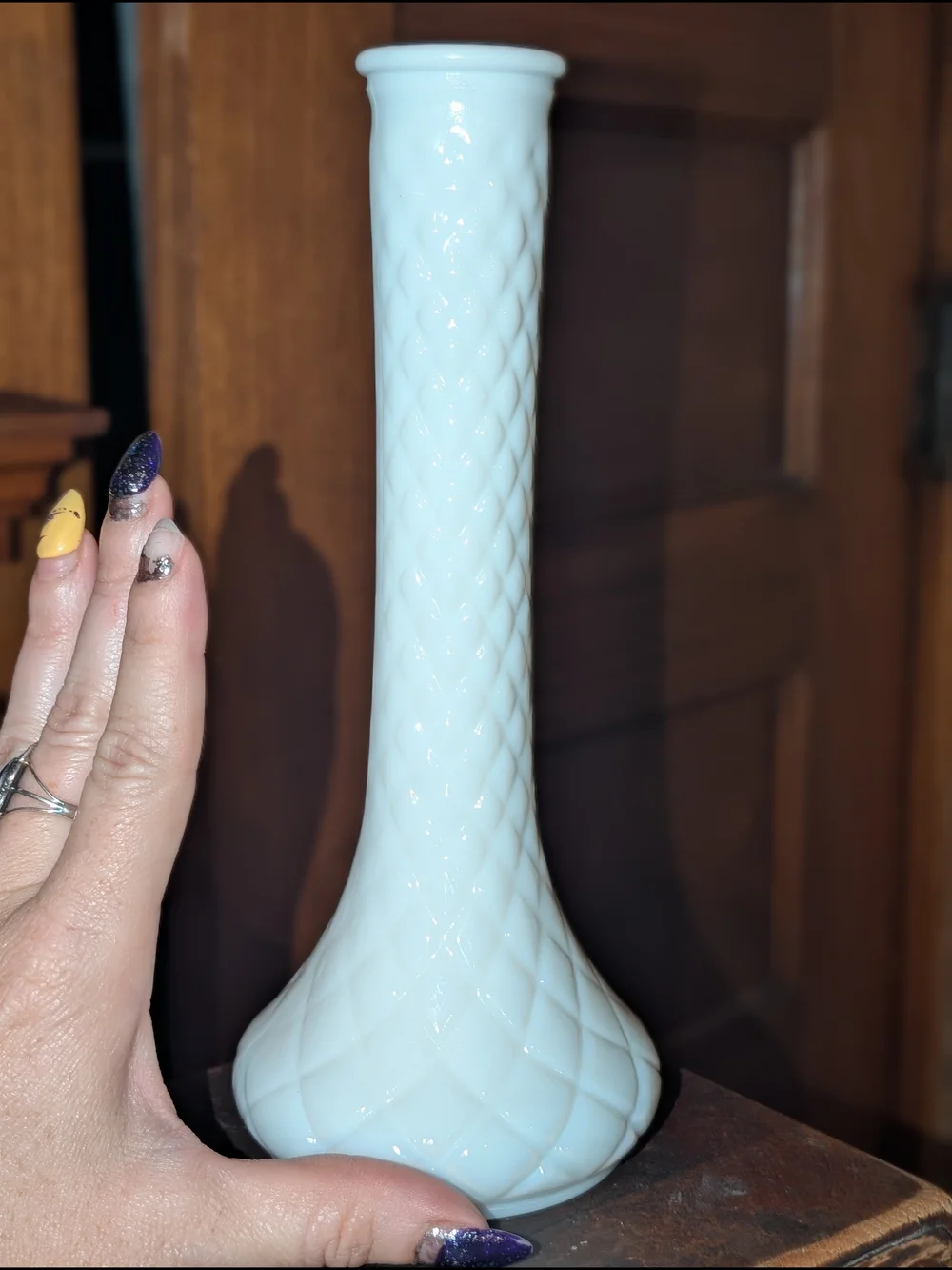 Vtg Hoosier White Milk Glass 4092 Tall White Bud Vase Classic Diamond 9